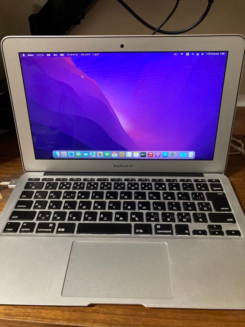 MacBook Air (2015年) 11インチ　メモリ4GB 128GB