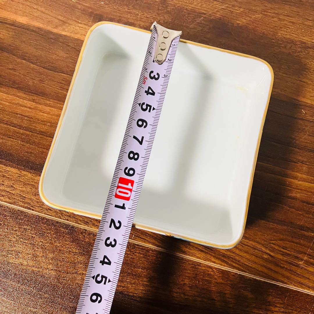 【希少 新品】有田焼 其泉窯 古伊万里 金襴手 三段重 金彩 お重 元箱付き