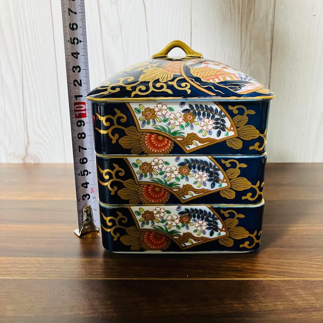 【希少 新品】有田焼 其泉窯 古伊万里 金襴手 三段重 金彩 お重 元箱付き