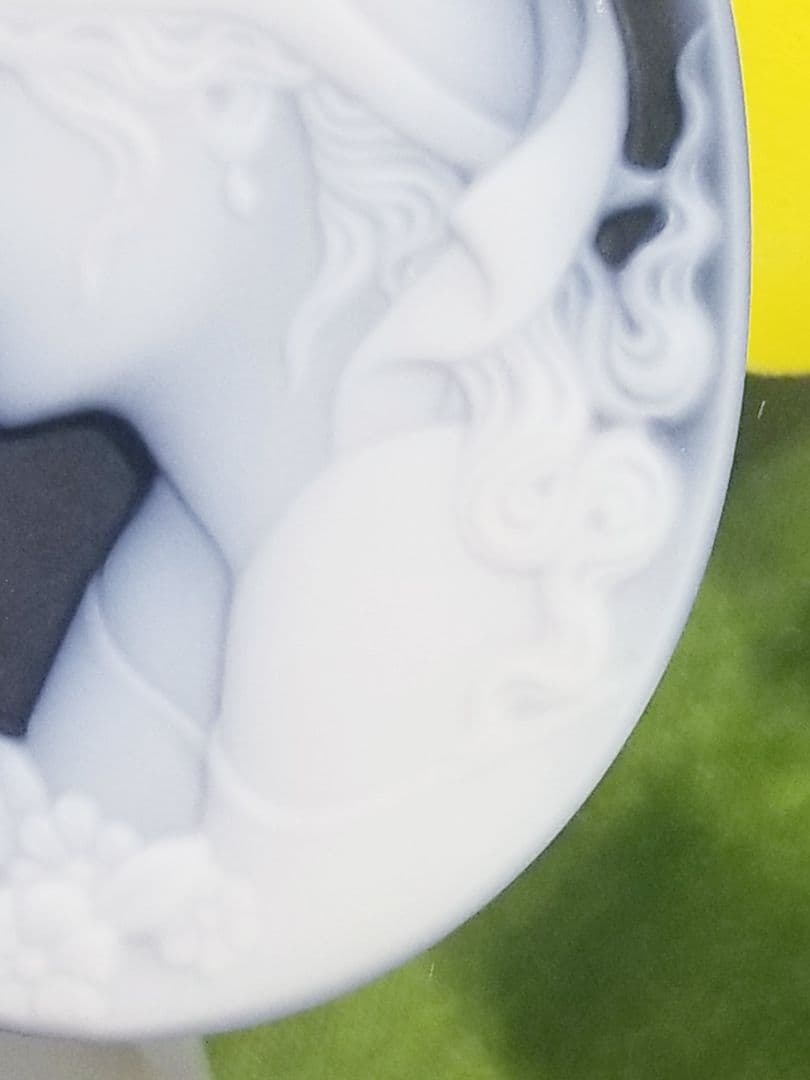 KM-98【フリードリッヒ・ウィルヘルム・クライン作】天然青瑪瑙カメオルース