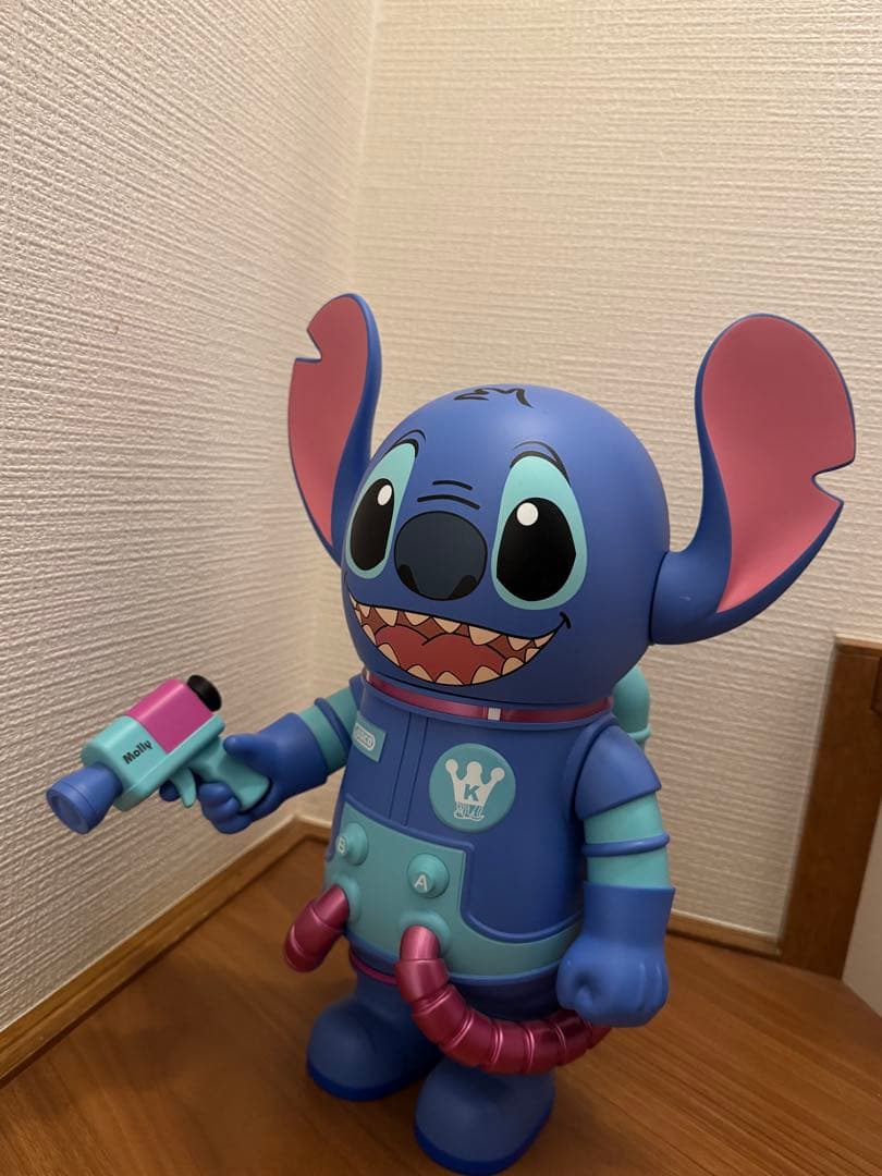 MEGA SPACE MOLLY 400% Stitch スティッチ