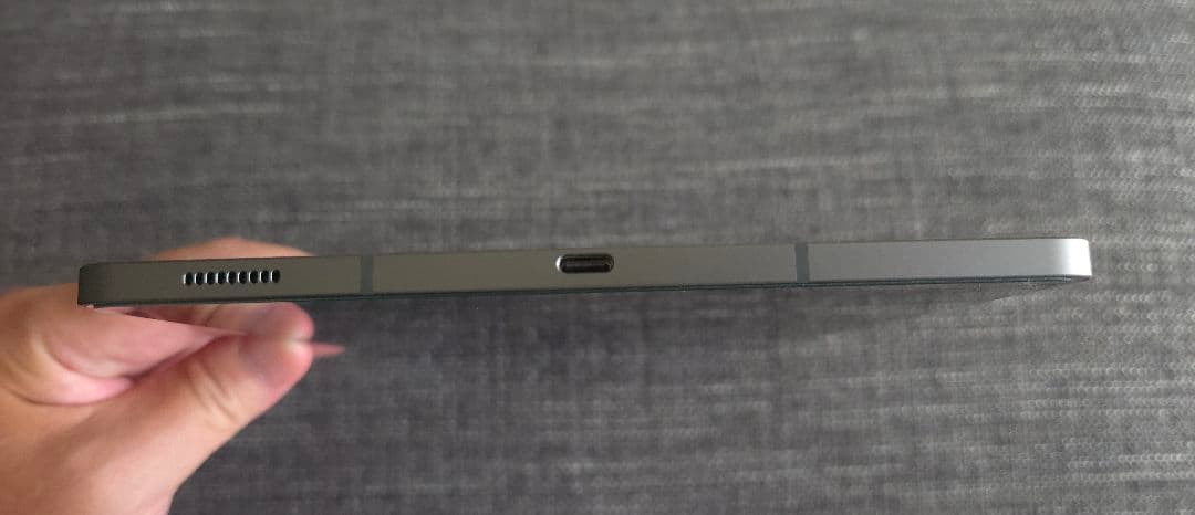 【美品】Galaxy Tab S9 FE（ガラスフィルム貼り付け済、ケース付き）