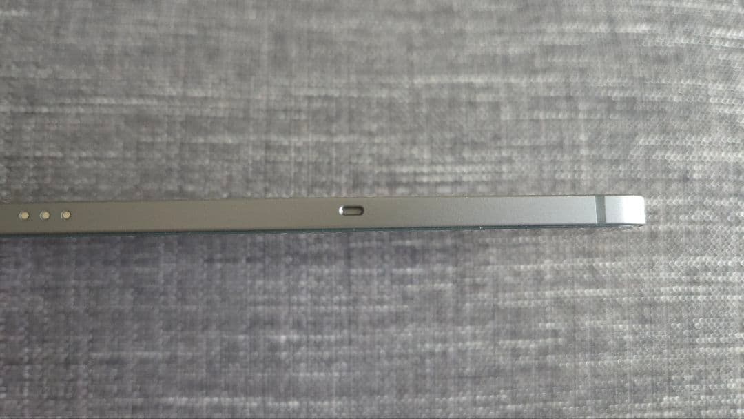 【美品】Galaxy Tab S9 FE（ガラスフィルム貼り付け済、ケース付き）