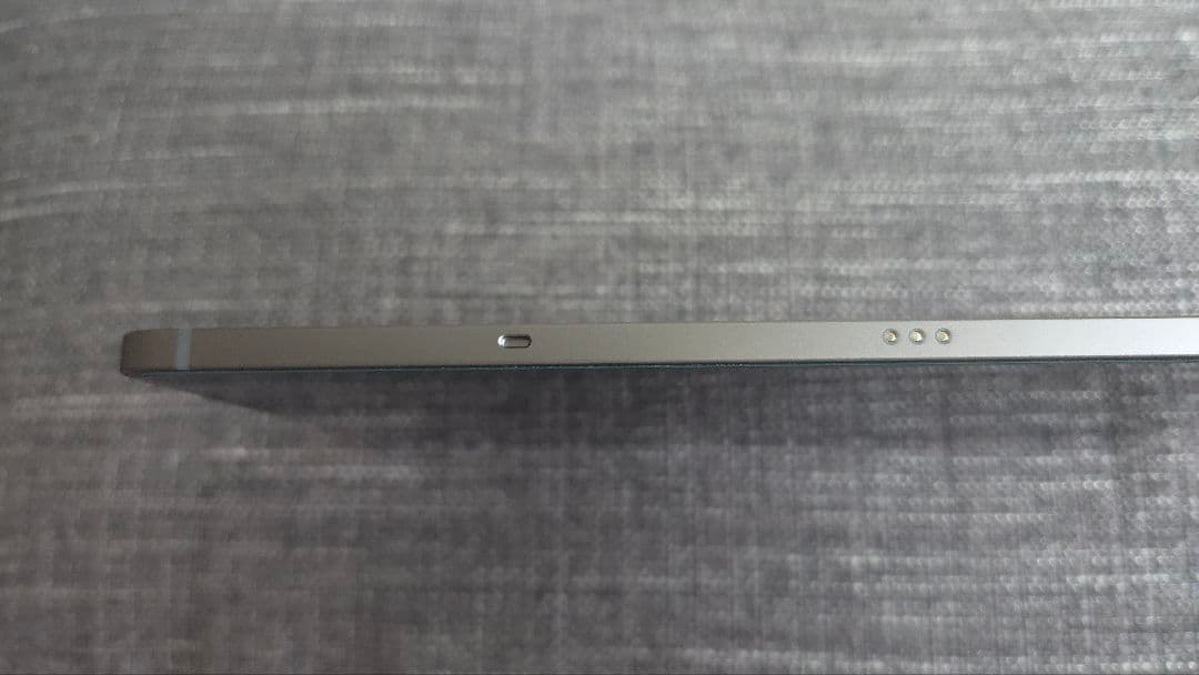 【美品】Galaxy Tab S9 FE（ガラスフィルム貼り付け済、ケース付き）