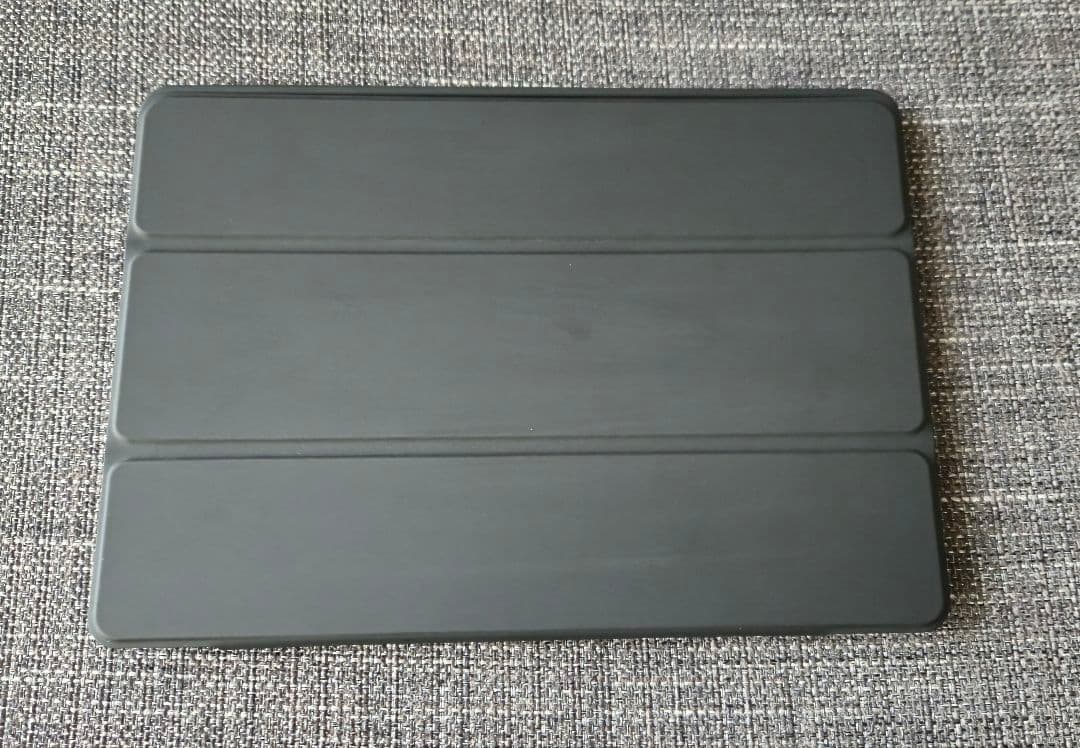 【美品】Galaxy Tab S9 FE（ガラスフィルム貼り付け済、ケース付き）