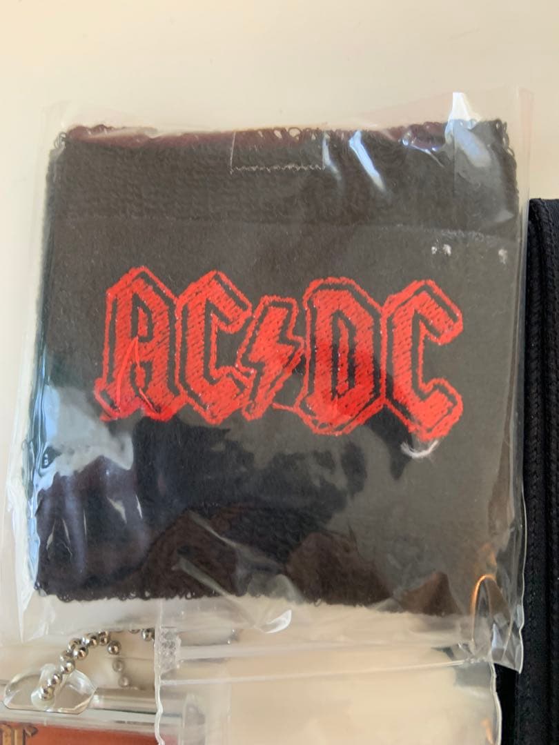 緊急お値下げ⭐️ 新品　ACDC バンナタ　カーホルダー　リストバンド　9点