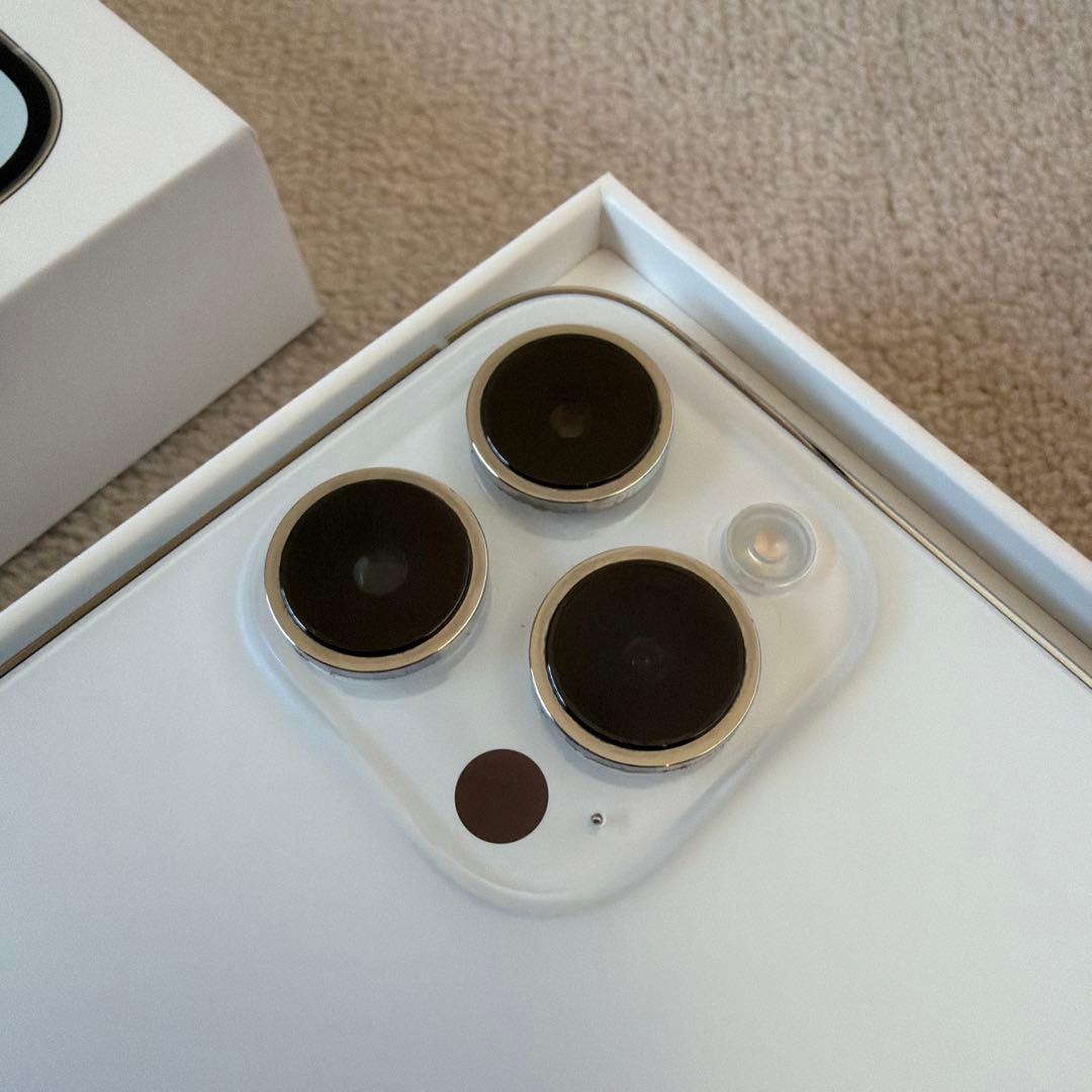 Apple iPhone14Promax ホワイト 本体