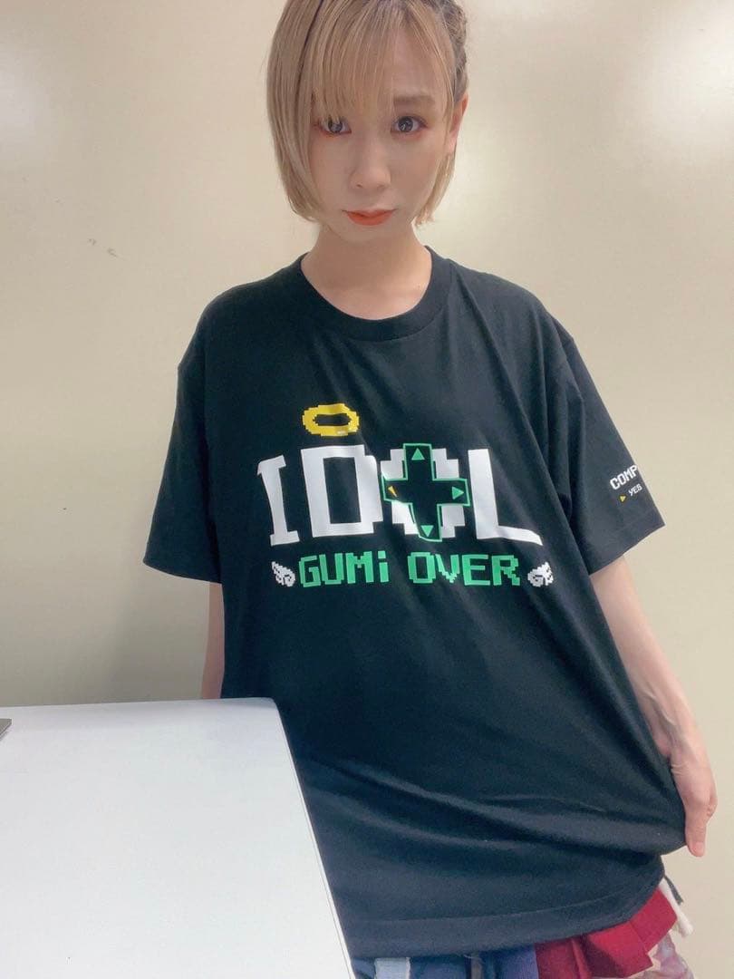 モモコグミカンパニー　Tシャツ