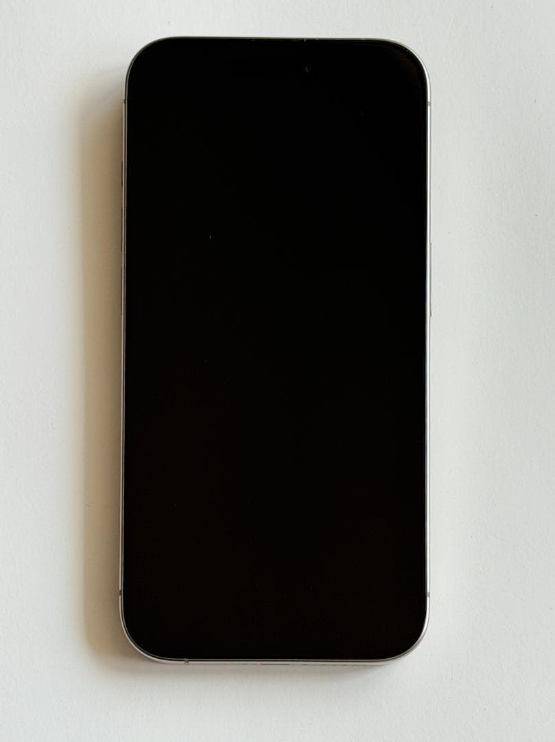 iPhone 15 pro ナチュラルチタニウム SIMフリー 128GB