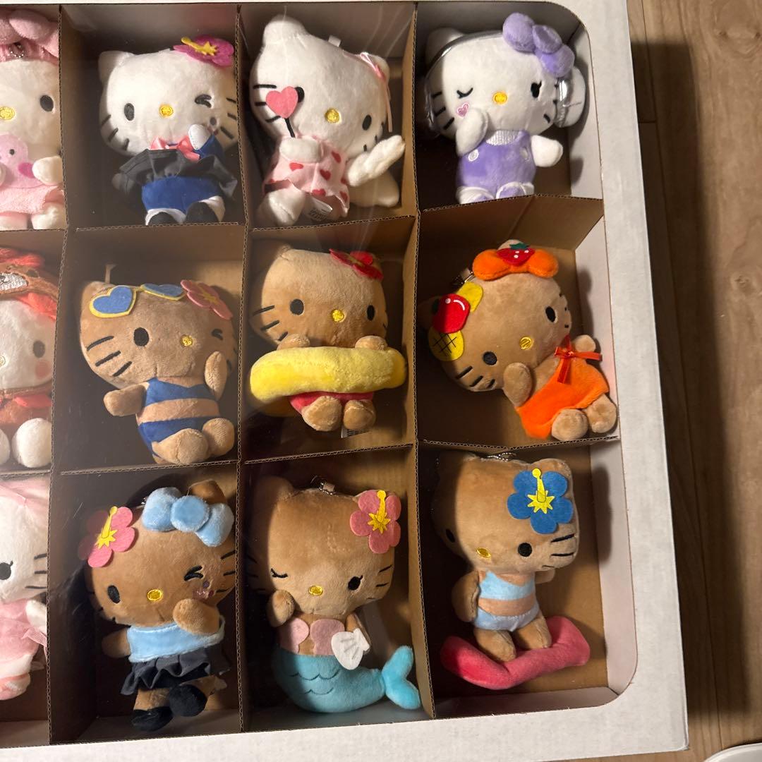 アベイル　キティ21個　マスコットチャーム　50周年　ゴールド（開封未使用）