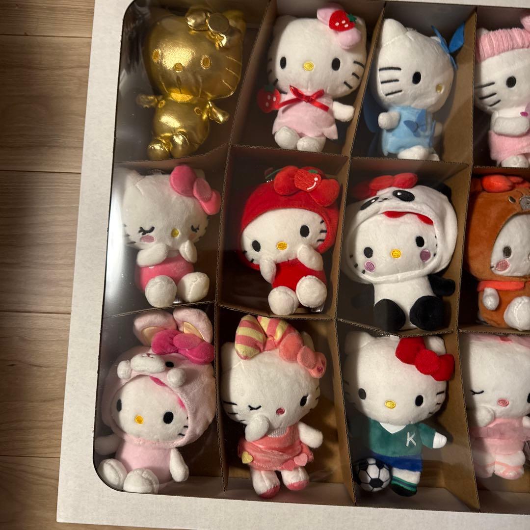 アベイル　キティ21個　マスコットチャーム　50周年　ゴールド（開封未使用）