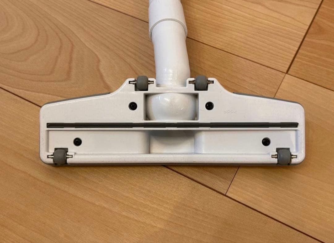 （充電器付）マキタコードレス掃除機　10.8v CL107FD