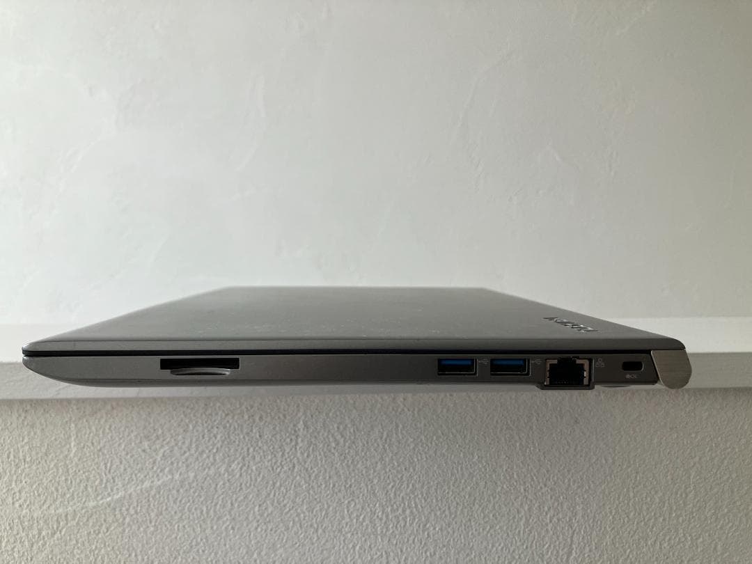 TOSHIBA Dynabook R63 Win11 Office 薄型 軽量