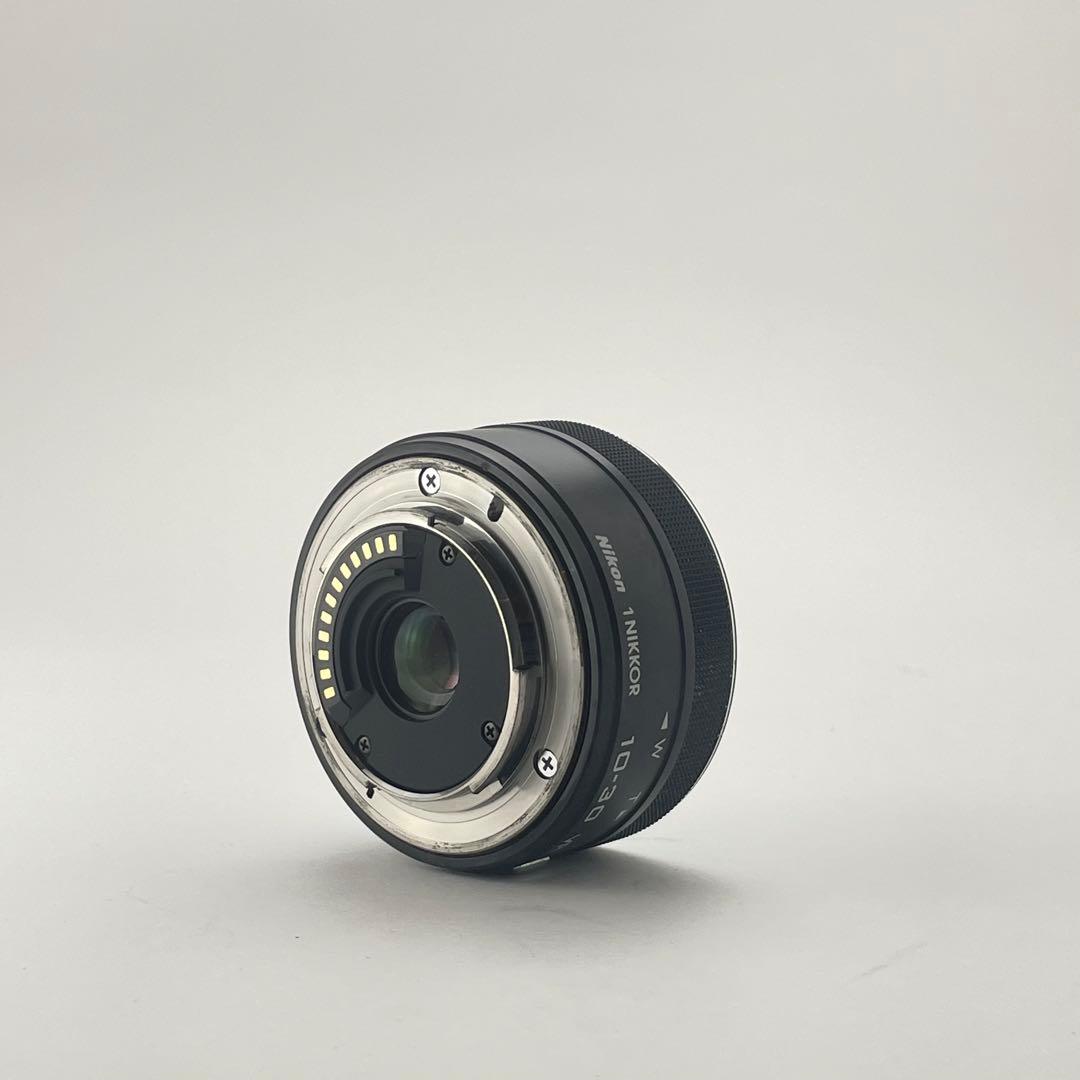 【美品・返品保証】Nikon V2 ブラック パンケーキズームレンズキット