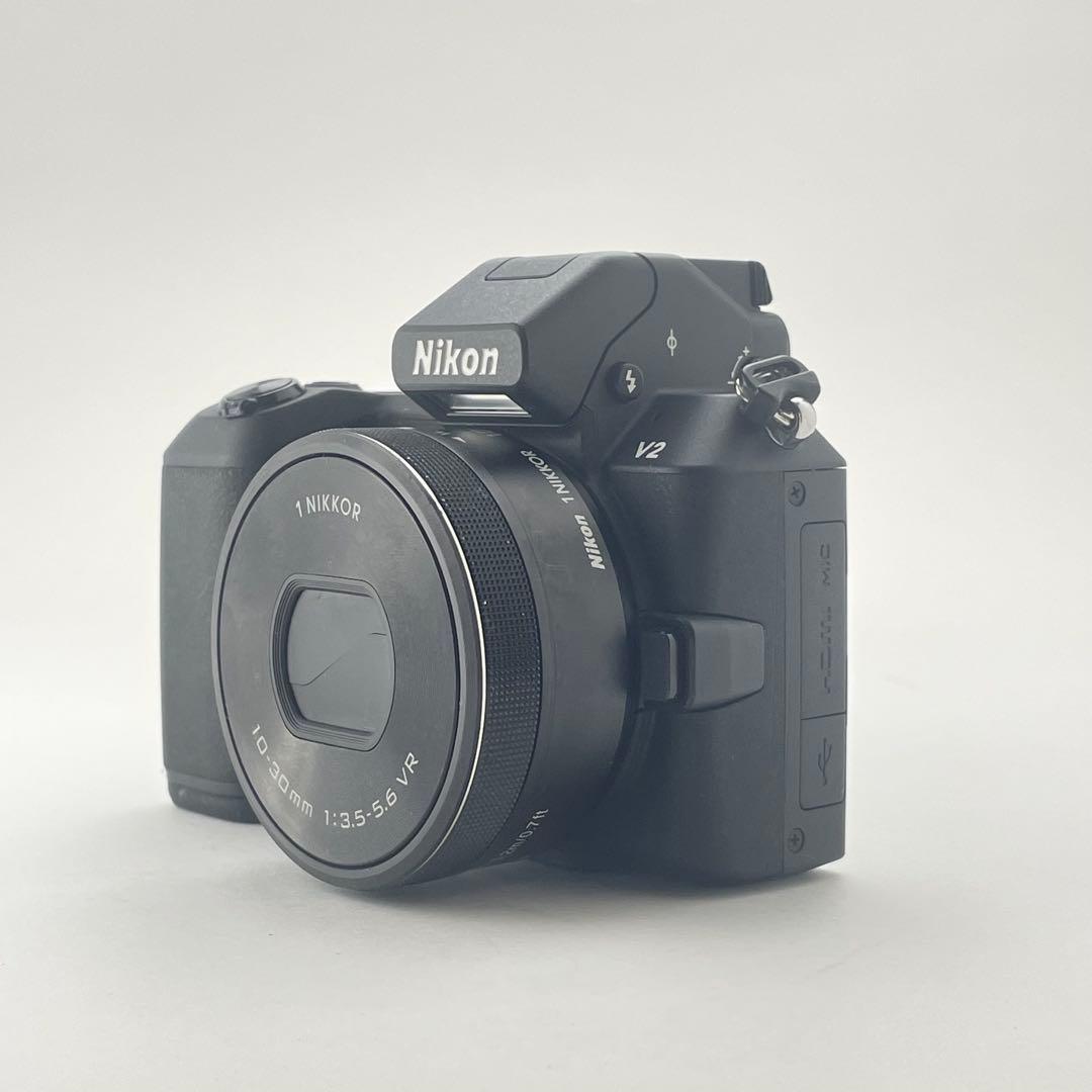 【美品・返品保証】Nikon V2 ブラック パンケーキズームレンズキット