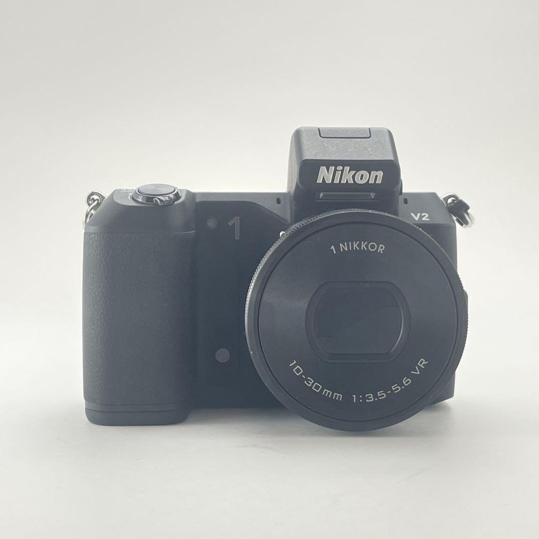 【美品・返品保証】Nikon V2 ブラック パンケーキズームレンズキット