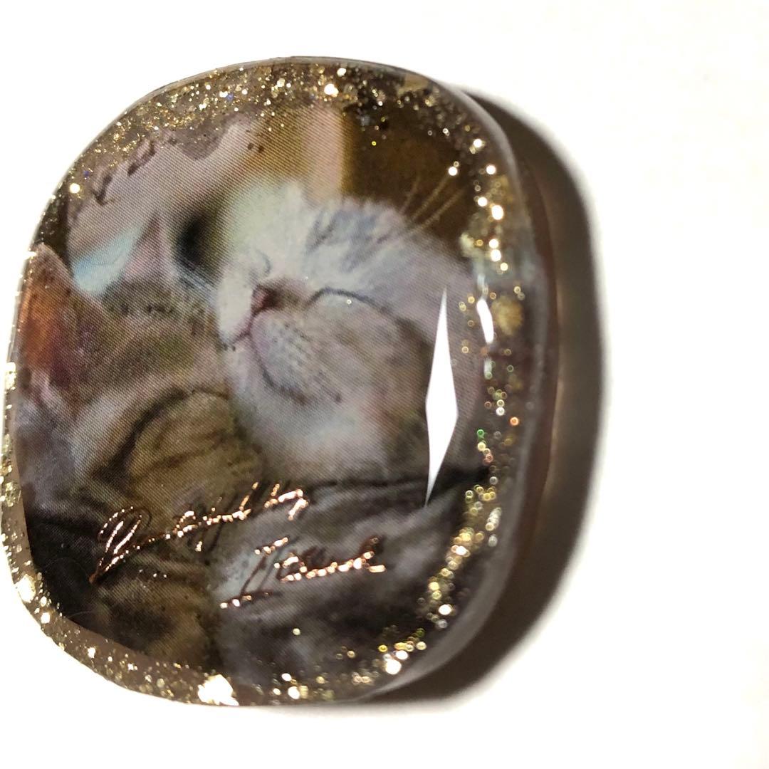 レジン　NO.214♡おすまし猫ちゃん