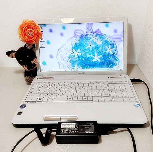 ノートパソコン東芝　dynabook T350　★ジャンク ★
