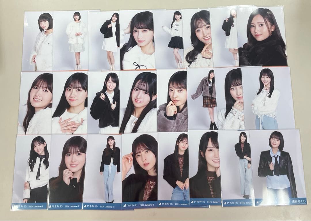 乃木坂46 クロップドジャケット ボアコート バラ24枚 まとめ売り