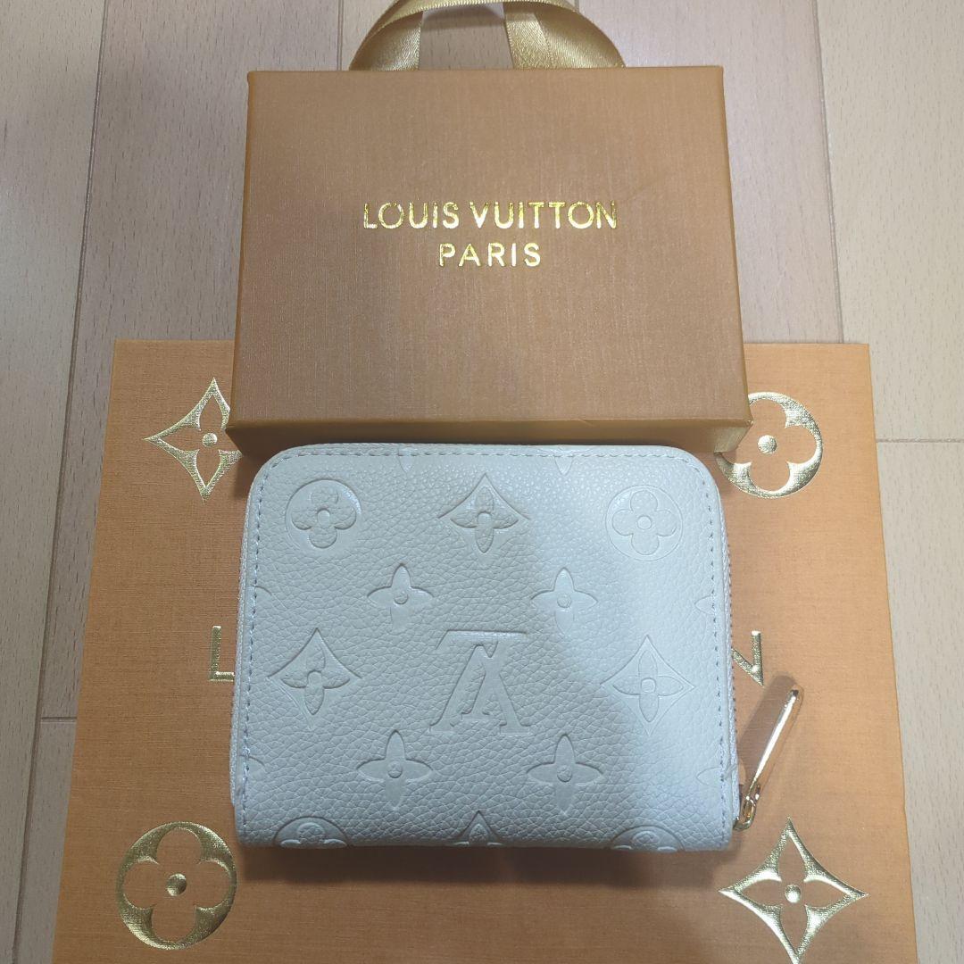 Louis Vuitton ケースホワイト