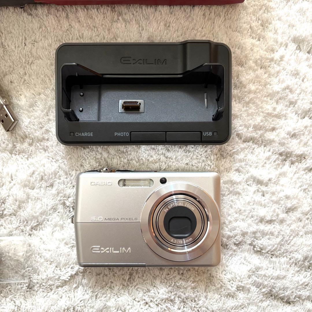 美品【動作確認済】CASIO カシオ EXILIM EX-Z600 レトロカメラ