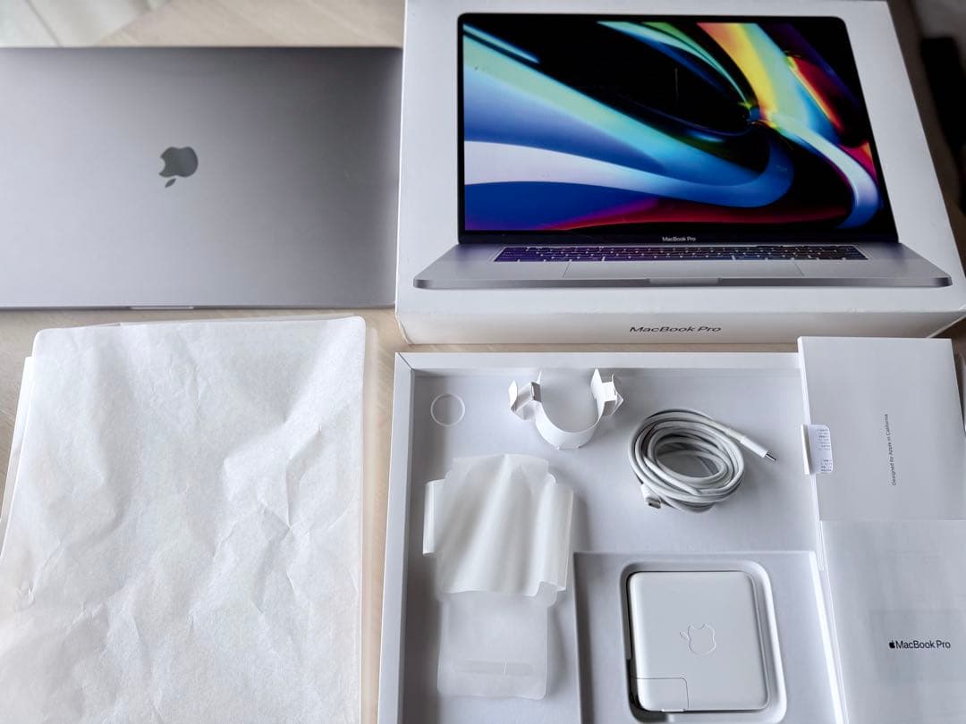 MacBook Pro 16インチ 2019 i9/16GB/1TB 箱・付属品