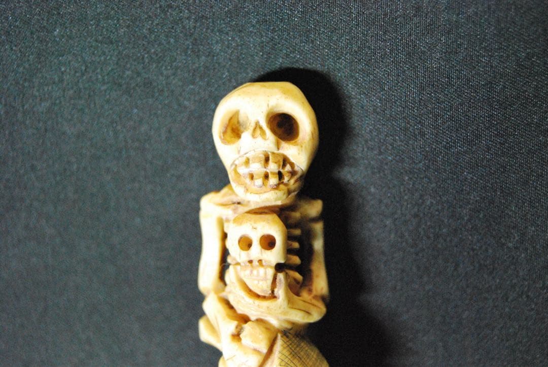 時代物　江戸期　根付　自然素材　骸骨　骨　髑髏