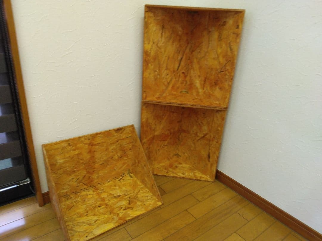 OSB合板おしゃれな3段コーナーラック