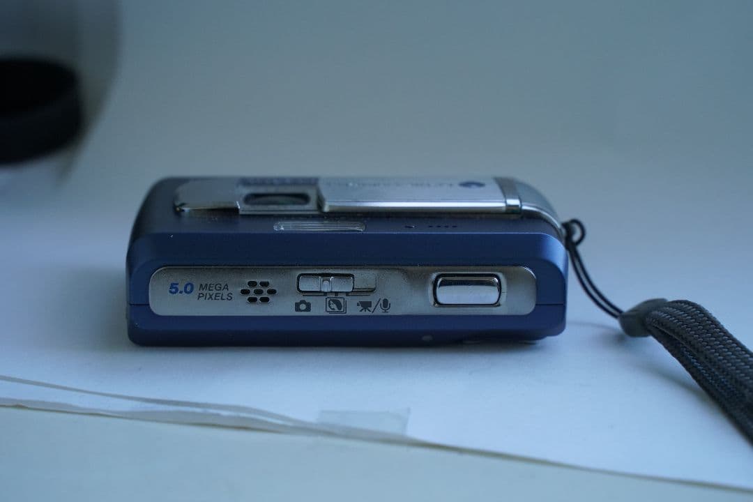 【美品】Dimage X60 CCD マリンブルー コニカミノルタ コンデジ