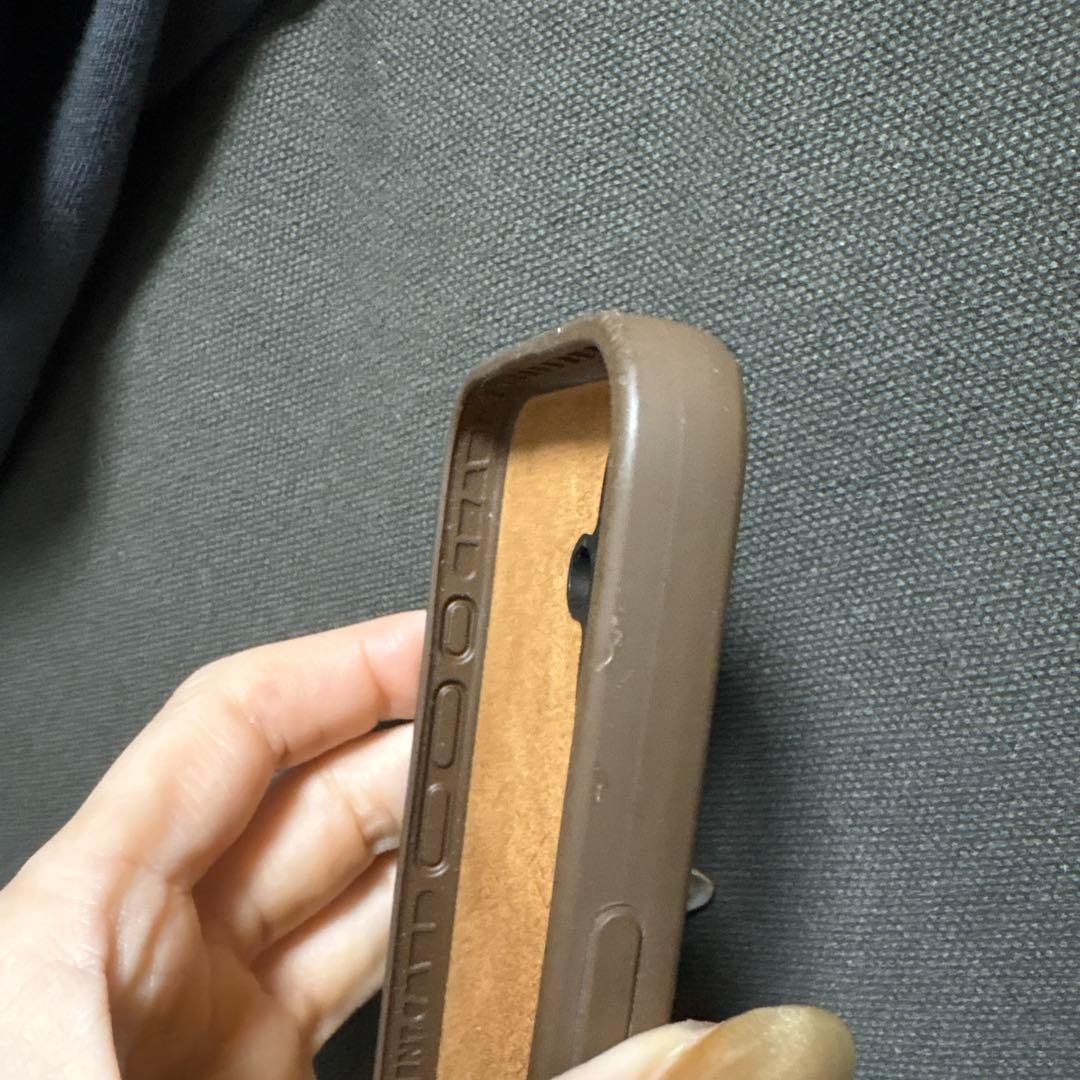 美品　NUDIENT iPhone16ケース