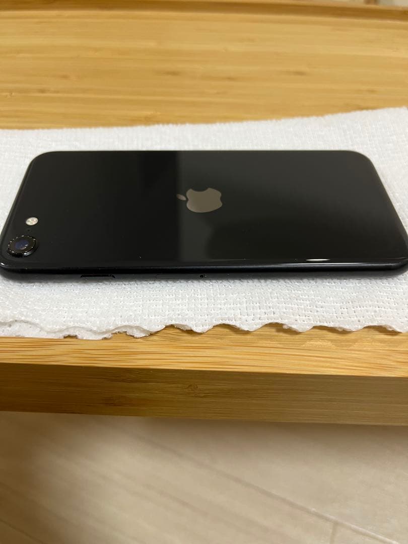 iPhone SE 第二世代 本体 ブラック