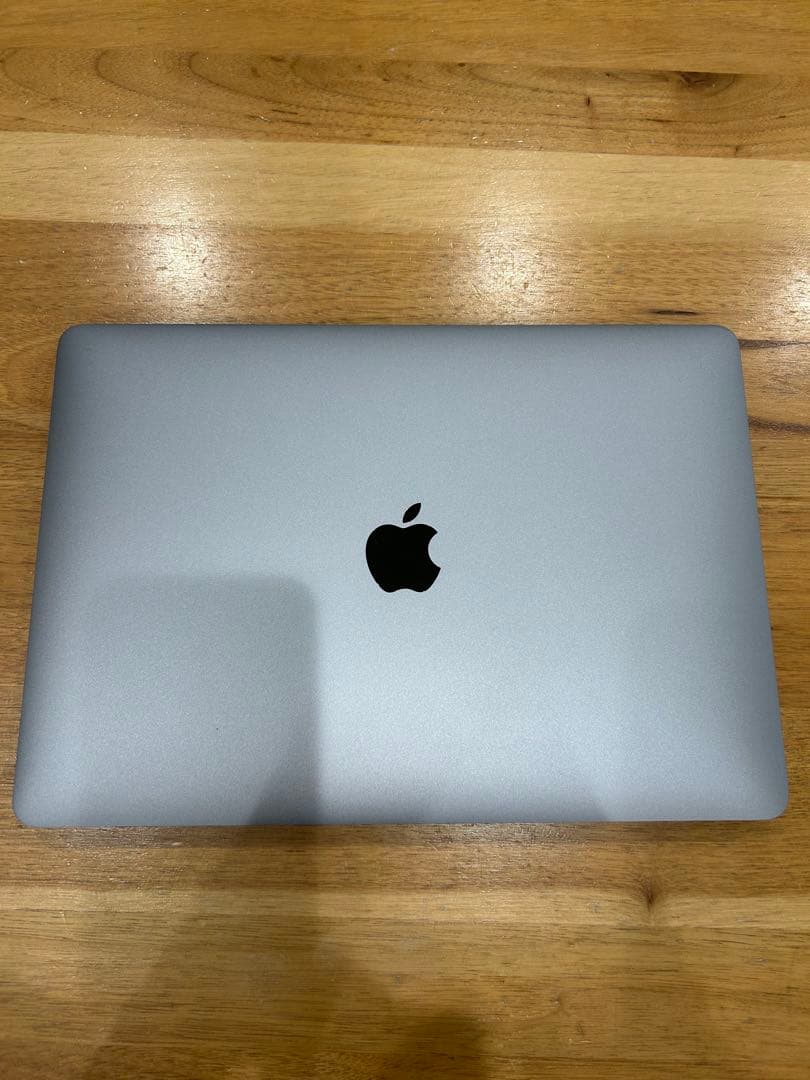 MacBook Air 2019スペースグレー　充電器付き・箱無し