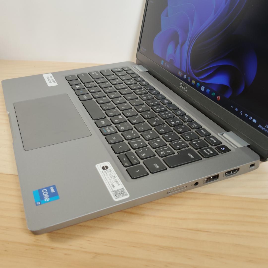 美品 Dell Latitude 5330 爆速 12世代i7搭載 512GB
