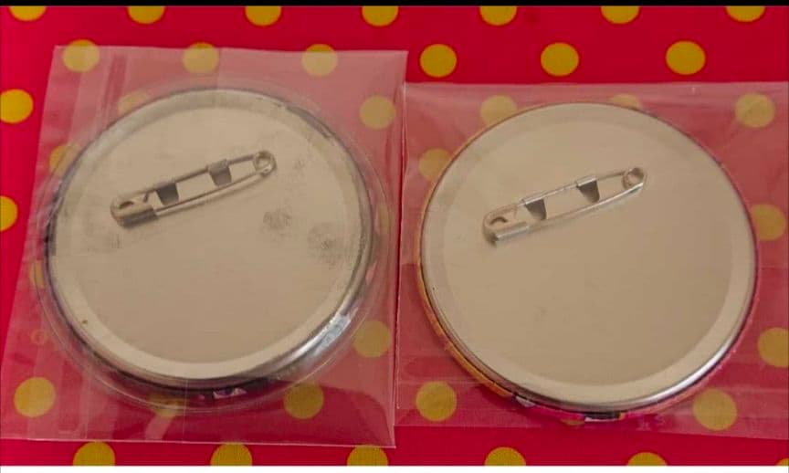 ペローナ★ワンピース　缶バッジ　非売品バースデートンガリ缶バッジ　3点セット