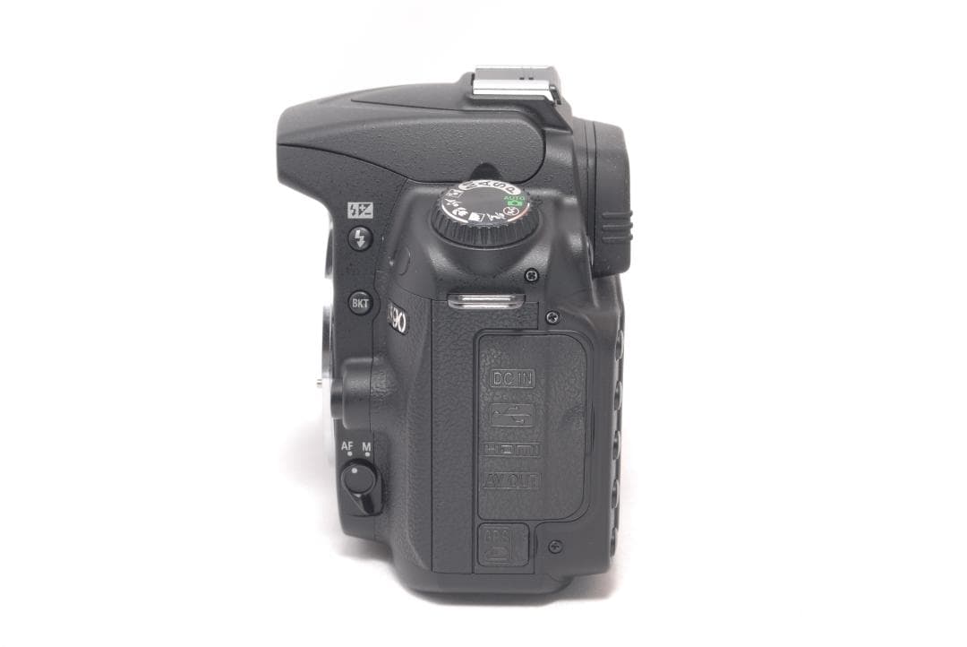 ⭐️ショット数少!!早い者勝ち⭐️Nikon D90　デジタル一眼レフ　カメラ