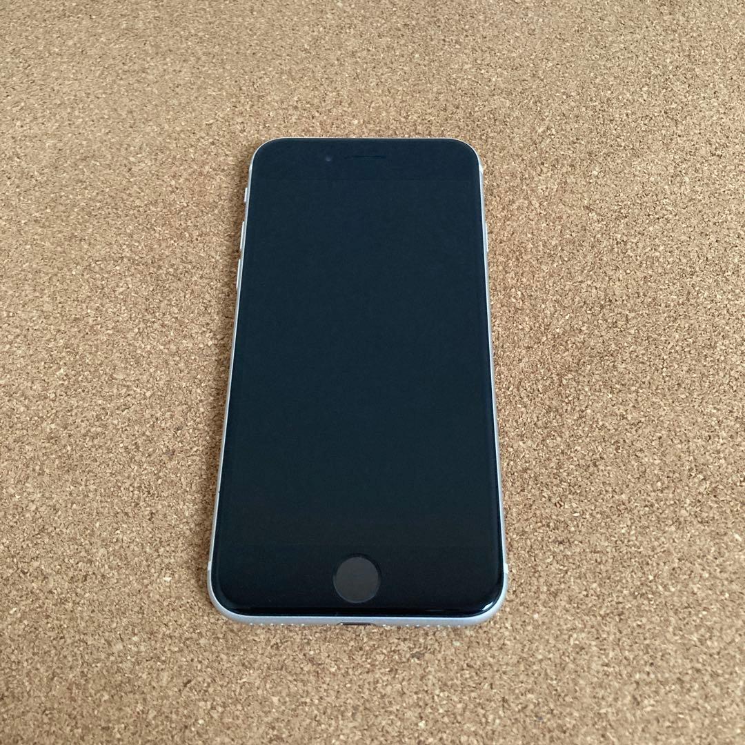 4154【早い者勝ち】美品☆電池新品☆iPhoneSE2 64GB SIMフリー