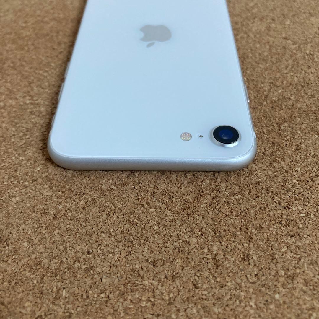 4154【早い者勝ち】美品☆電池新品☆iPhoneSE2 64GB SIMフリー