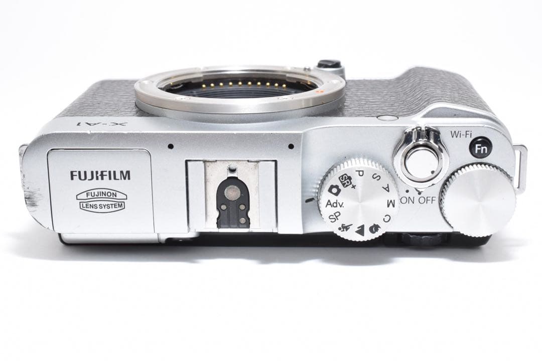 Fujifilm X-A1 ミラーレスカメラ 本体