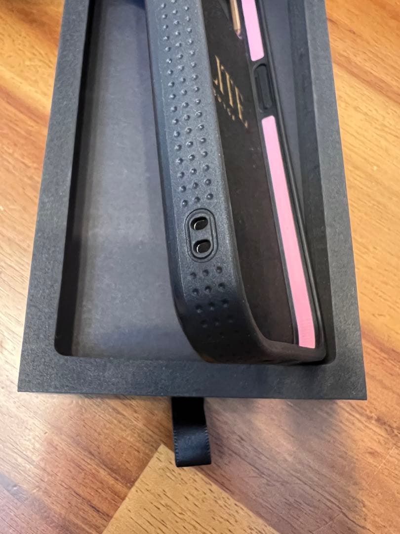 ☆未使用☆iPhone13専用ケータイケース