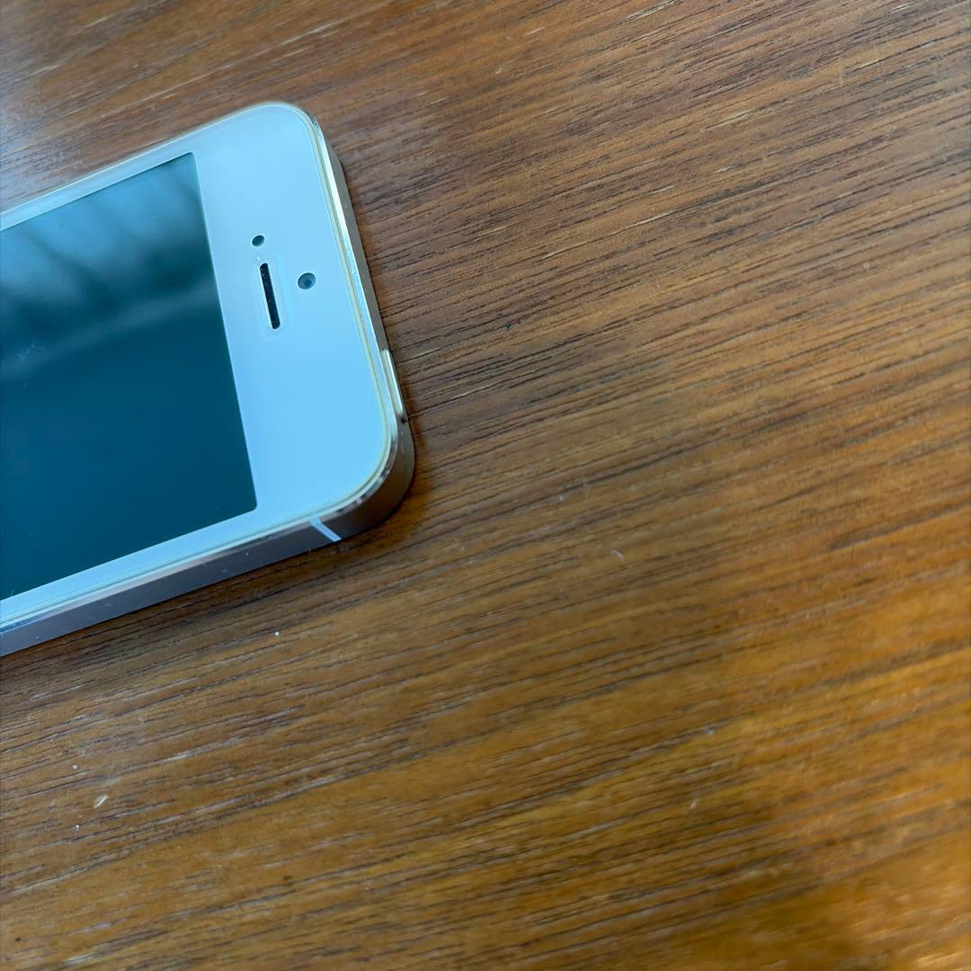 Apple iPhone 5s 本体 ゴールド