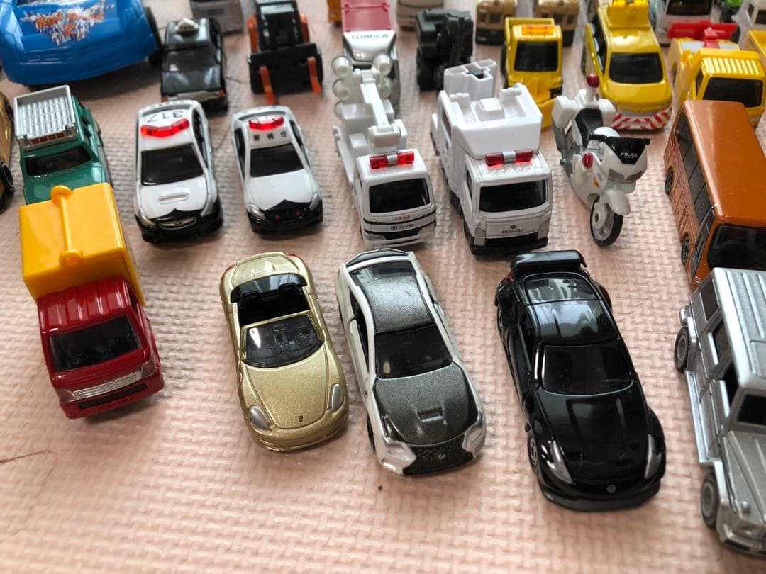 トミカ、SIKU、ハッピーセットトミカなど　まとめ売り