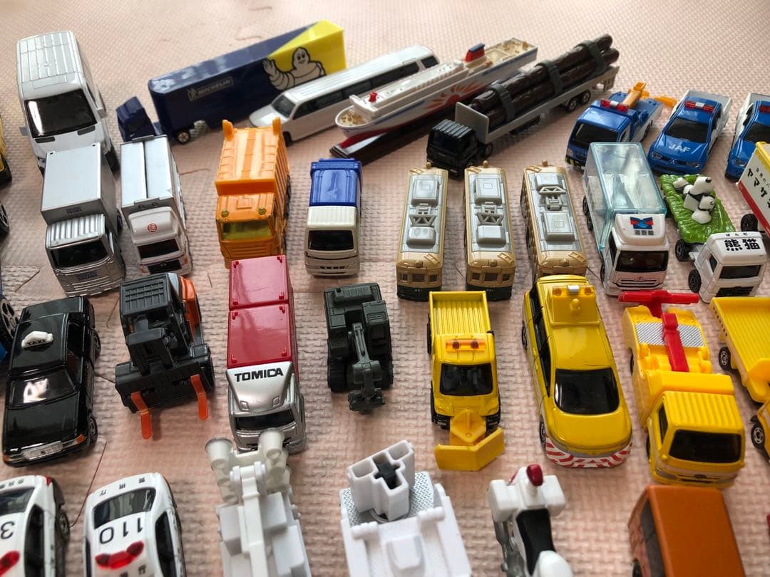 トミカ、SIKU、ハッピーセットトミカなど　まとめ売り