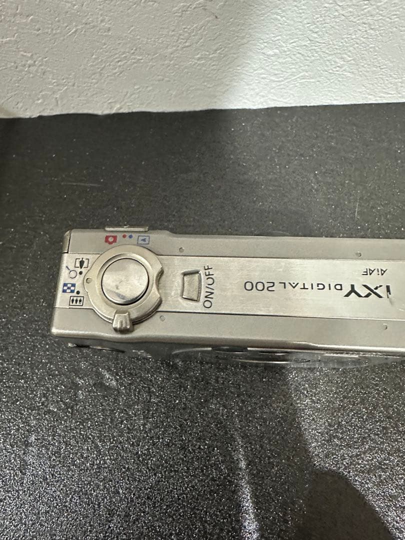 お散歩撮影にどうぞ。エモい200万画素Canon IXY DIGITAL 200