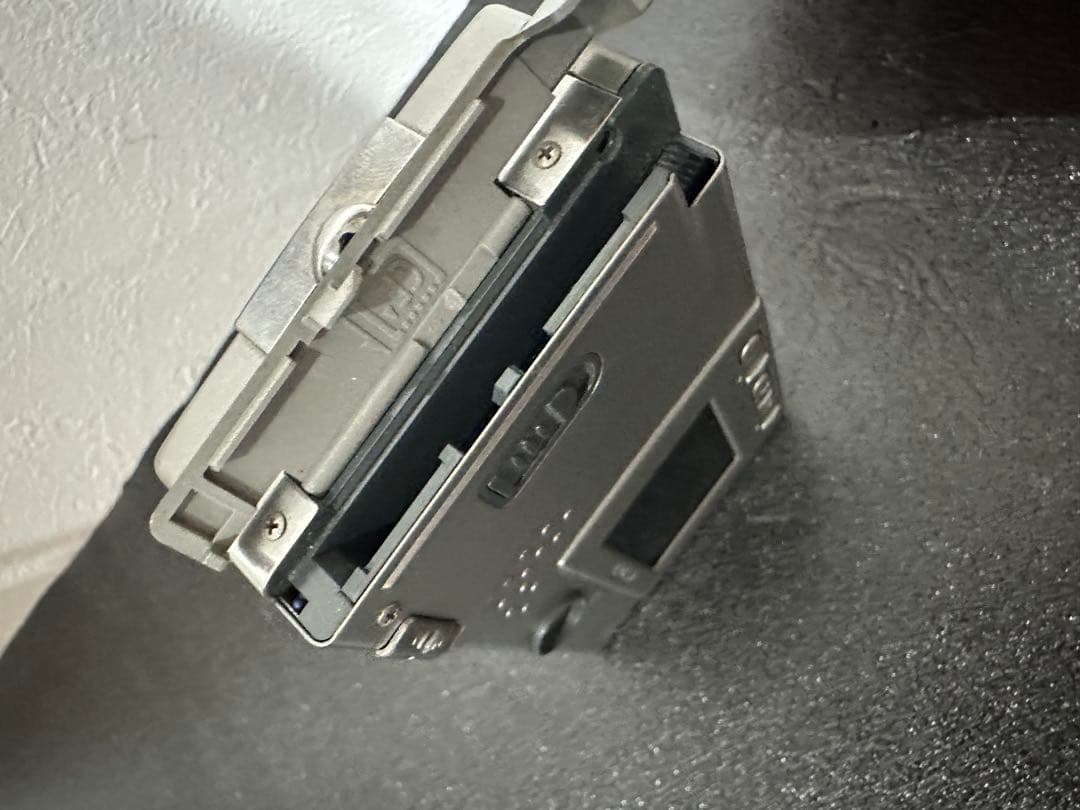 お散歩撮影にどうぞ。エモい200万画素Canon IXY DIGITAL 200