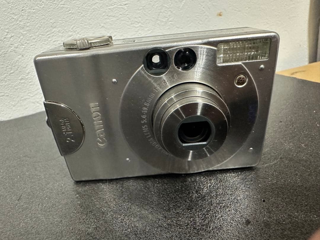 お散歩撮影にどうぞ。エモい200万画素Canon IXY DIGITAL 200