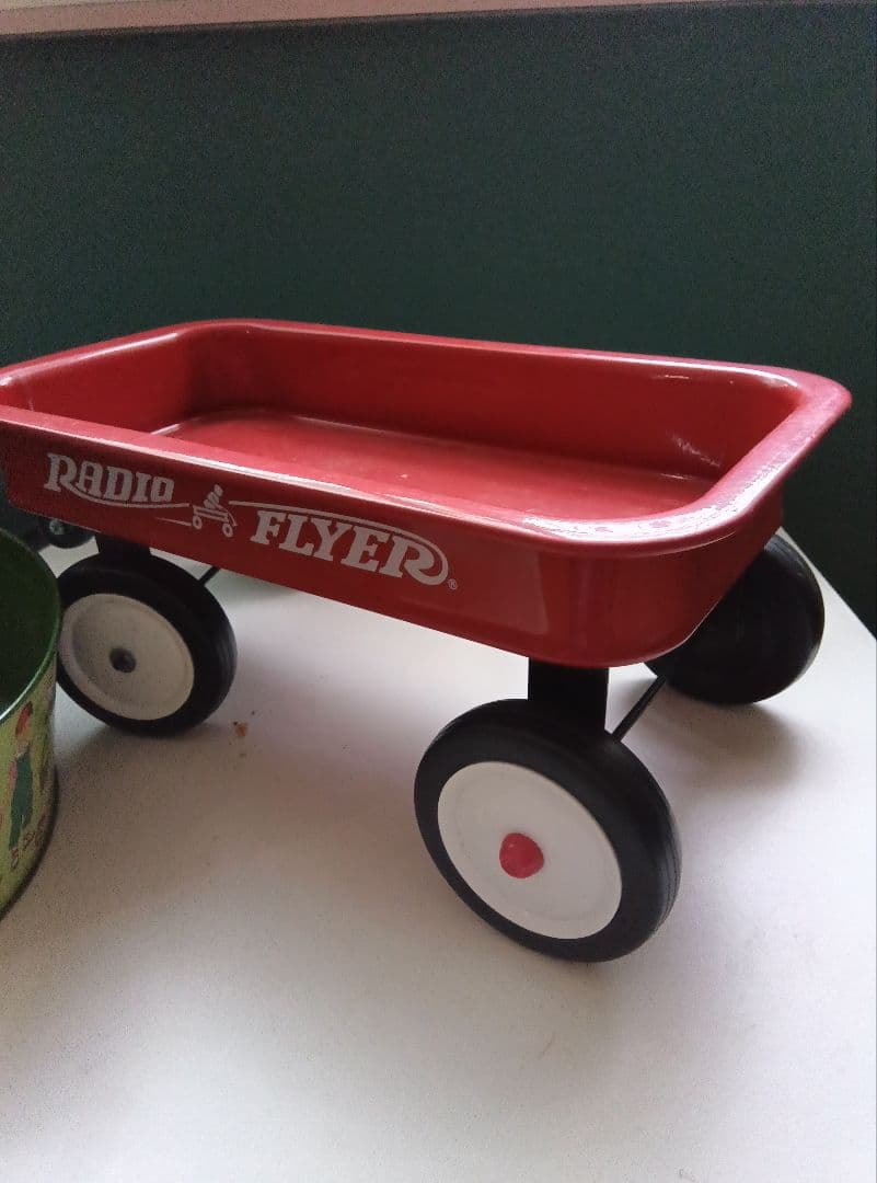 ガーデニング小物３点 ラジオフライヤー、オバケツ、ビンテージ缶