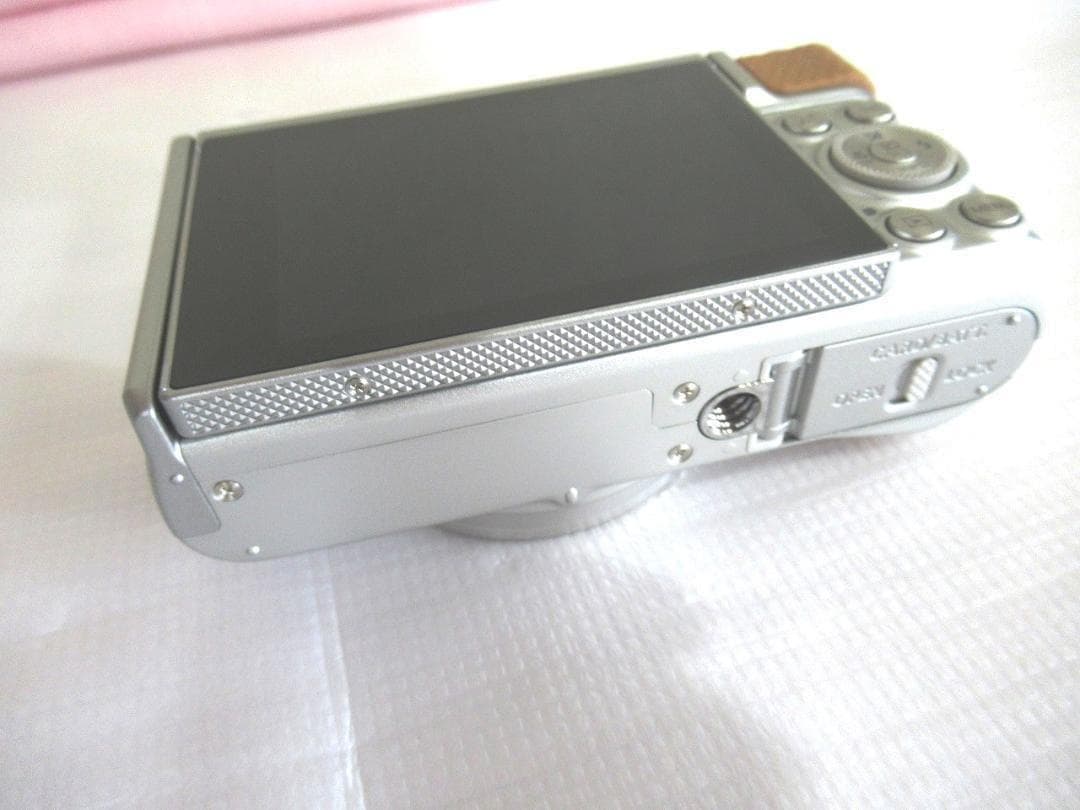 新品未使用　キャノン　PowerShot SX740 HS　デジカメ　シルバー