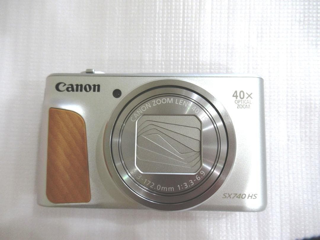 新品未使用　キャノン　PowerShot SX740 HS　デジカメ　シルバー