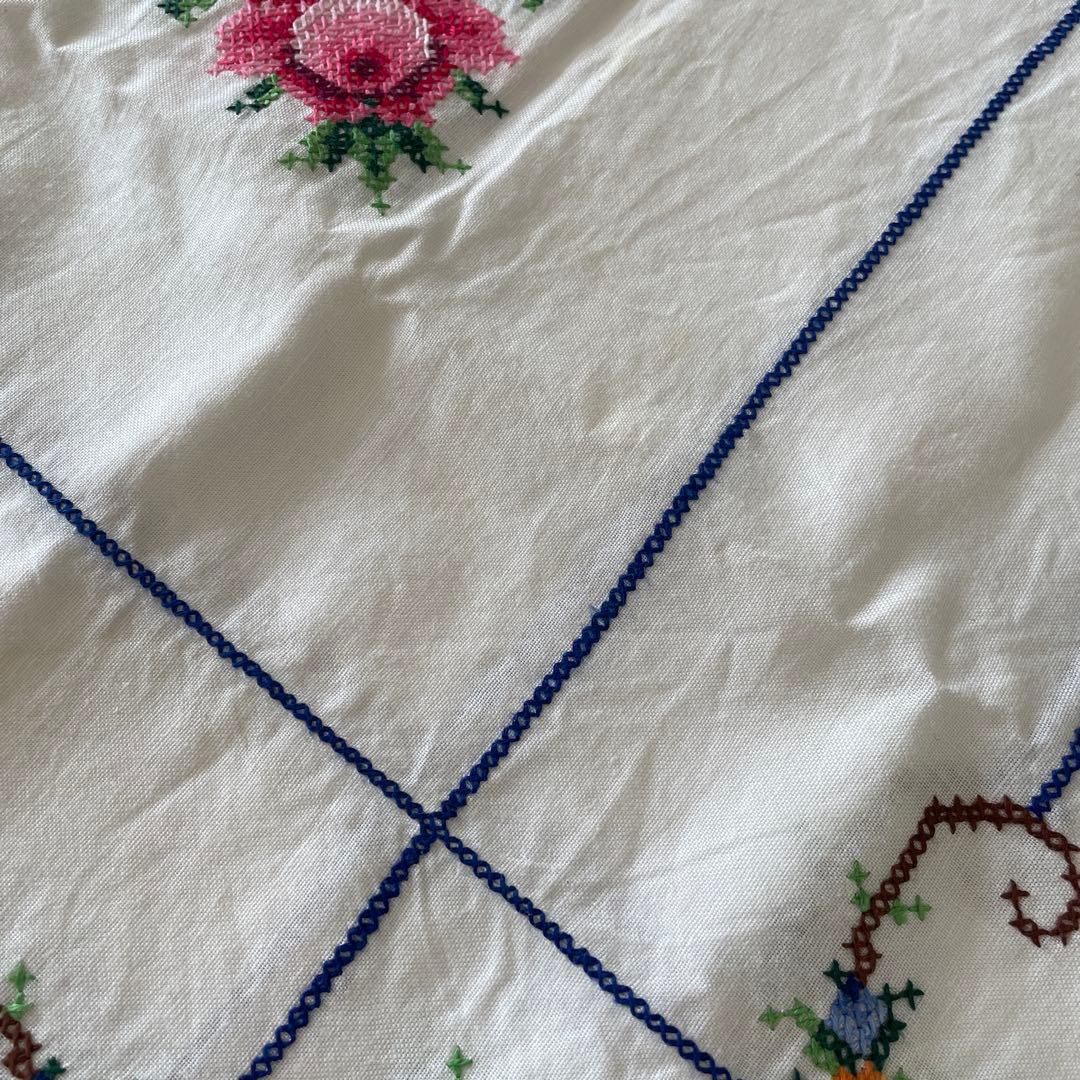フランスアンティーク花の刺繍テーブルクロス豪華