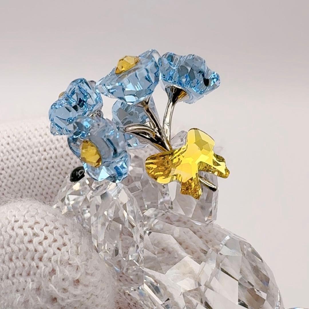 スワロフスキー　クリスタルフィギュア　クリスベア　 勿忘草　忘れな草　熊　花